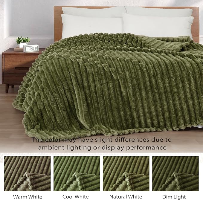 Exclusivo Mezcla King Size Flannel Fleece Blanket, Super Soft Striped Jacquard - Image 3