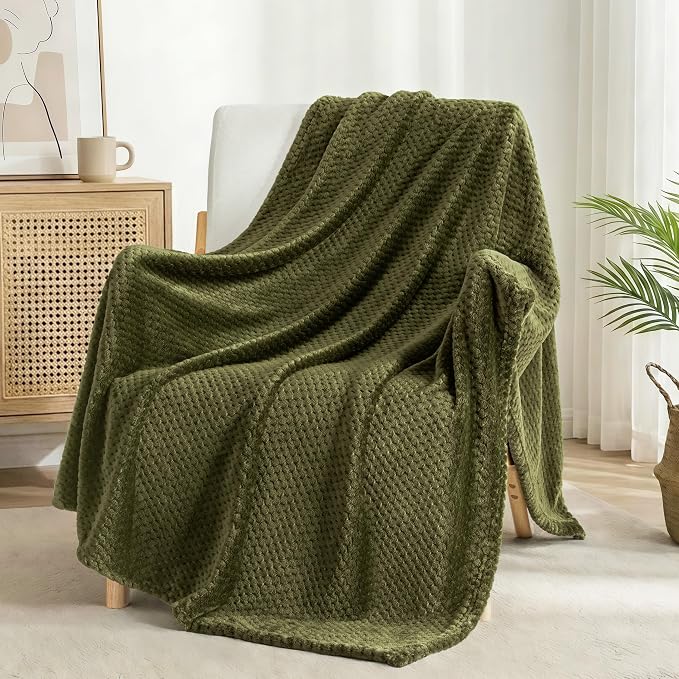 Exclusivo Mezcla Fleece Bed Blanket Twin Size, Super Soft and Warm Blankets - Image 4