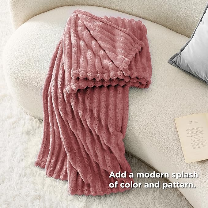 Bedsure GentleSoft Dusty Pink Twin XL Blanket - Image 5
