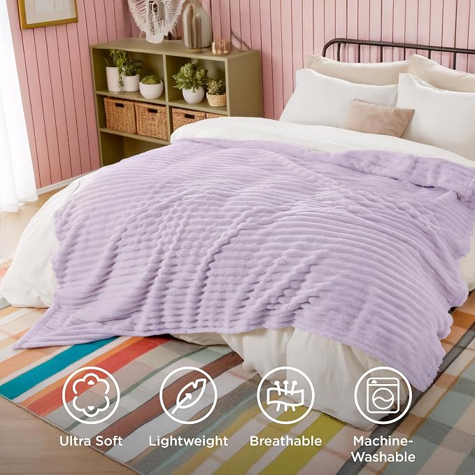 Bedsure GentleSoft Lavender Fog Fleece Blanket - Image 5