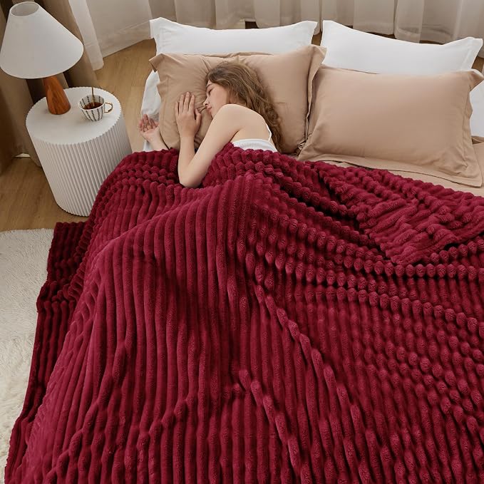 Bedsure GentleSoft Red Full Blanket - Image 3
