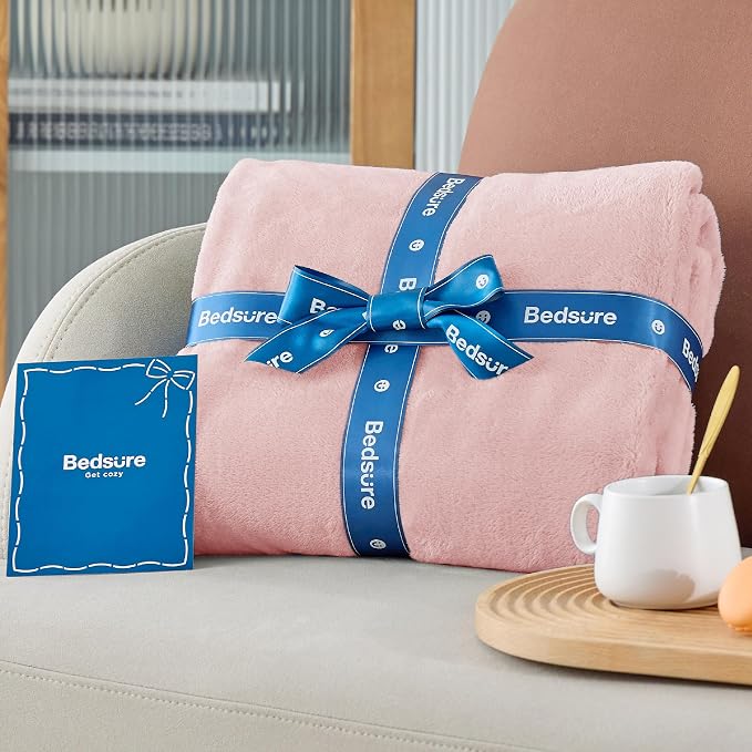 Bedsure GentleSoft Pink Throw Blanket - Image 7