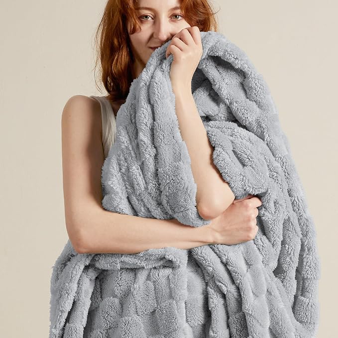 Bedsure GentleSoft Silver Grey Throw Blanket - Image 2